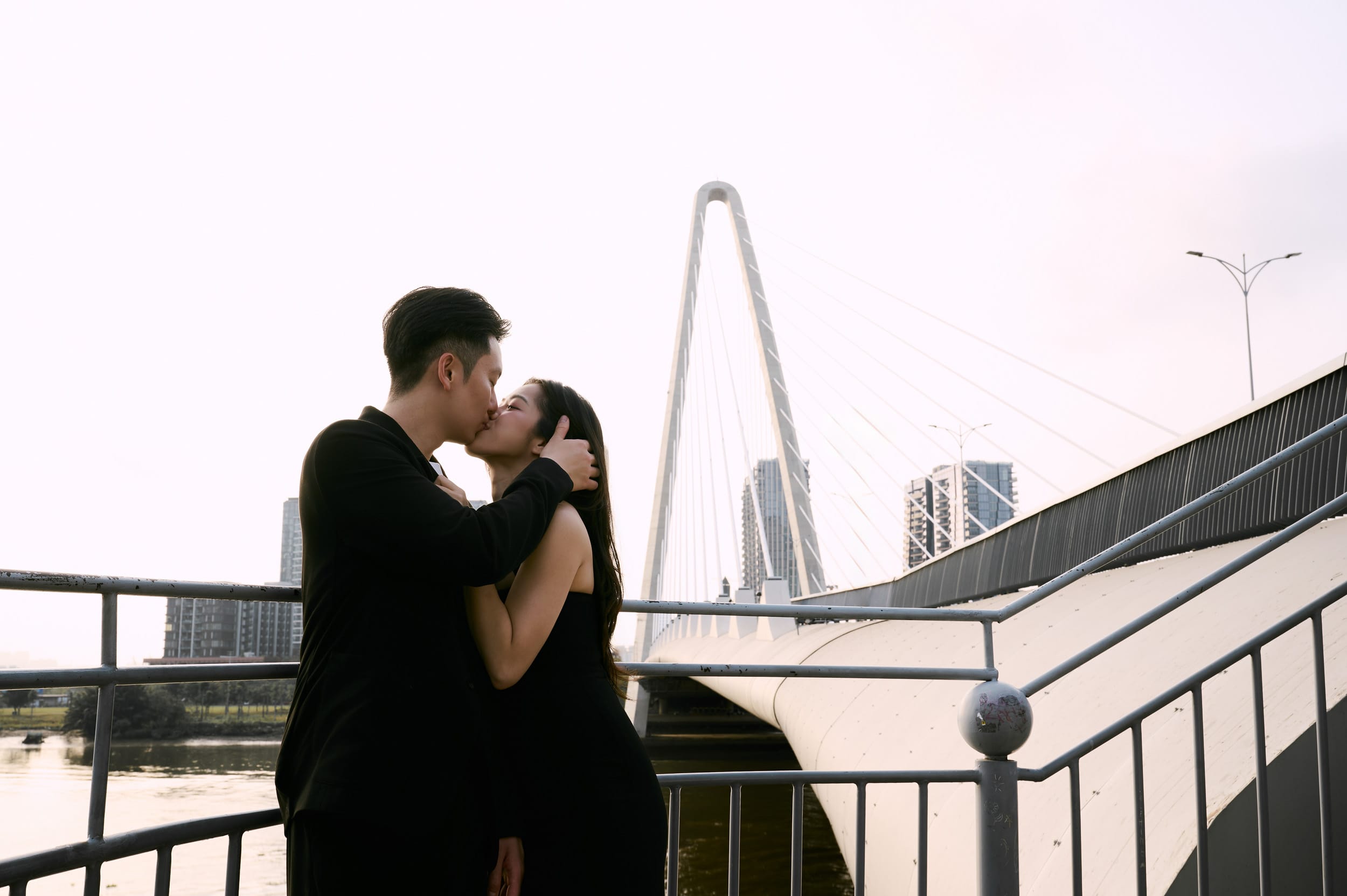 The City Yen & Van