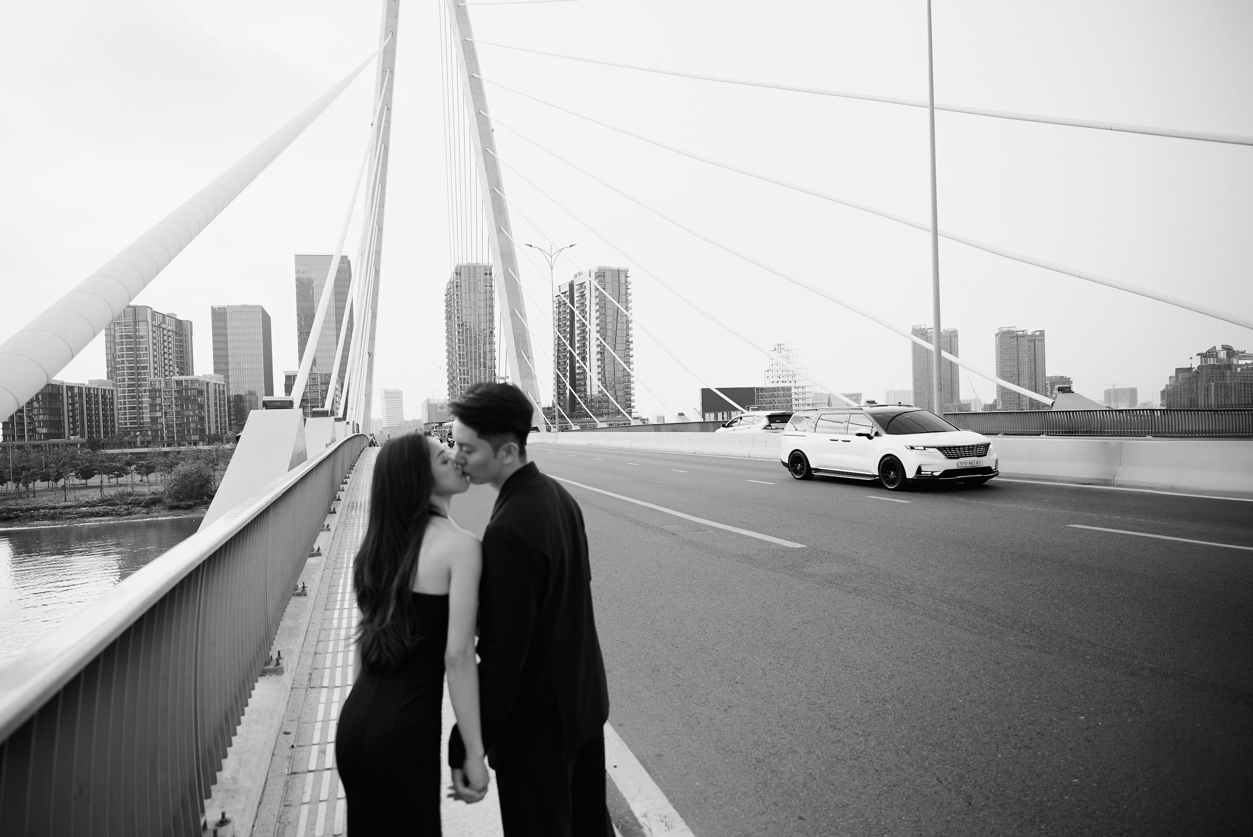 The City Yen & Van